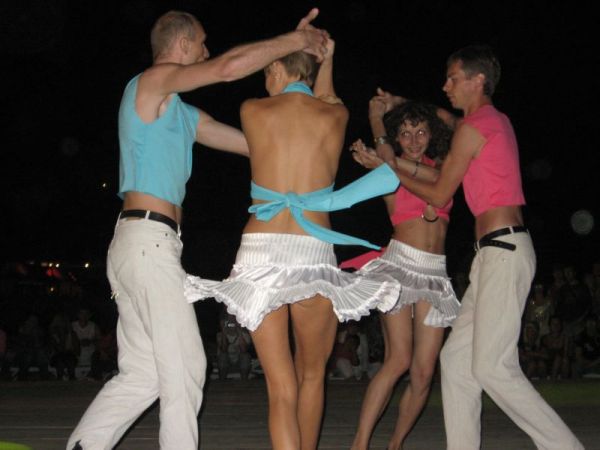 ������� ��������: Ninos de la Salsa + Latina Club