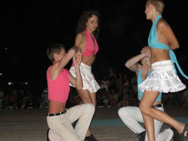 ������� ��������: Ninos de la Salsa + Latina Club