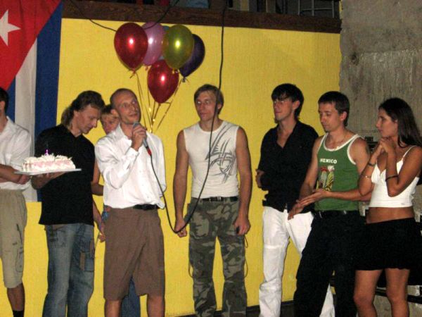 �������� ������������ ����� � ������������ ����������� � ������������ �������� �� Ninos de la Salsa